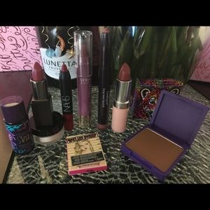 BRand new makeup lot.